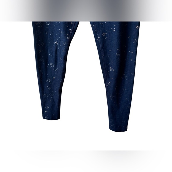 Beyond Yoga 339 High Waisted Midi Legging in Nocturnal Navy-G - Picture 4 of 11